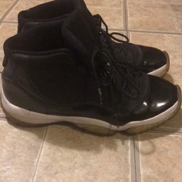 Jordan sneakers - Picture 2 of 2